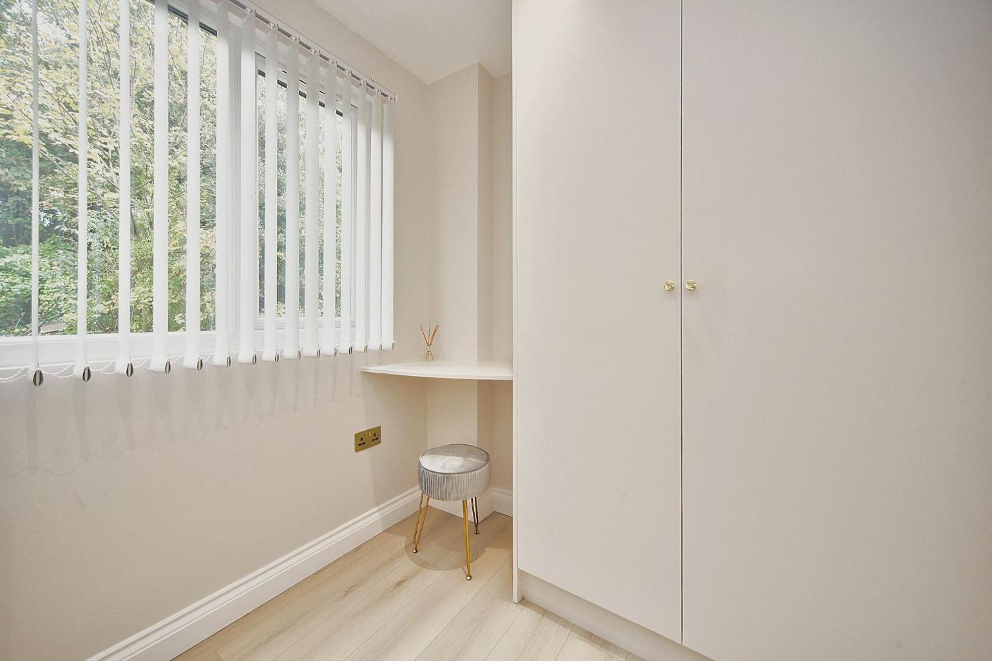 Гостевой дом The Falcons Nest Ensuite Self Check In And Out Airport Лутон